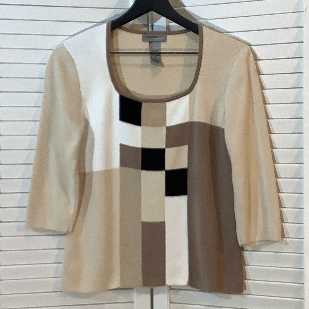 VINTAGE Designers Originals 3/4 sleeves knit sweater.